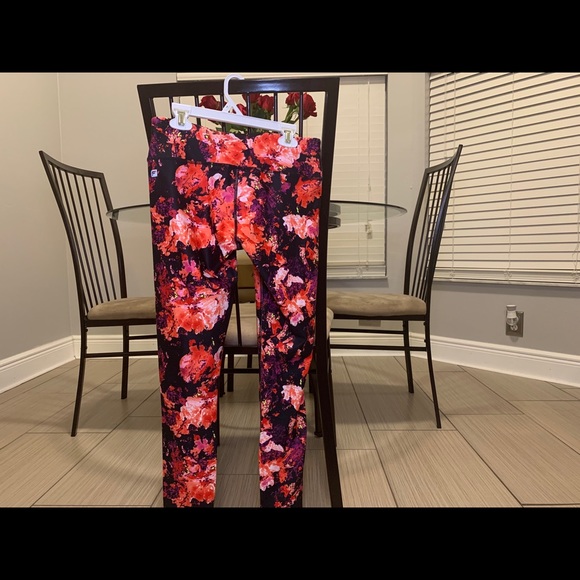 Brand New Fabletics Leggings - Picture 4 of 5